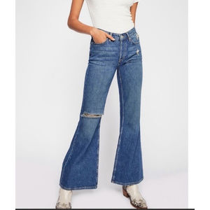 We the Free Heritage Relaxed Flare Jeans NWOT